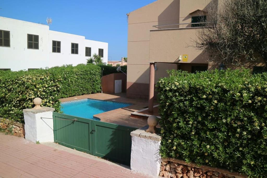 Spectacular Villa With Swimmingpool In Cala Blanca Кала-Бланка Экстерьер фото